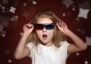 Dítě s 3D brýlemi v kině, Malý dobrodruh