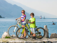 Výlety na kole kolem Lago de Garda s přehledem zvládnou i nejmenší Foto: Ronny Kiaulehn