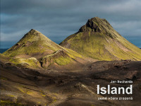Jako na Islandu si budete připadat při listování knihou „ISLAND – země včera zrozená“. Foto: Jan Sucharda