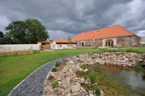 Sypka s Rytirskym salem a venkovnim podiem