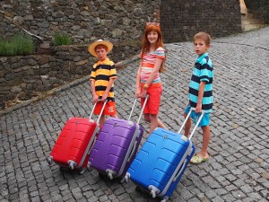 děti s kufrem, Malý dobrodruh